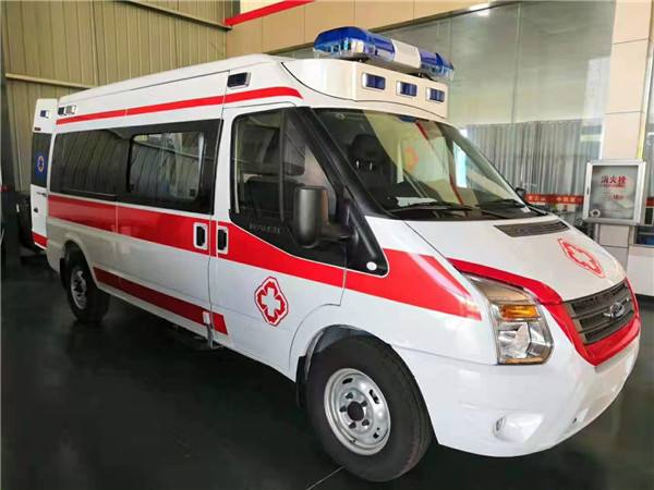 东安县福特V362救护车